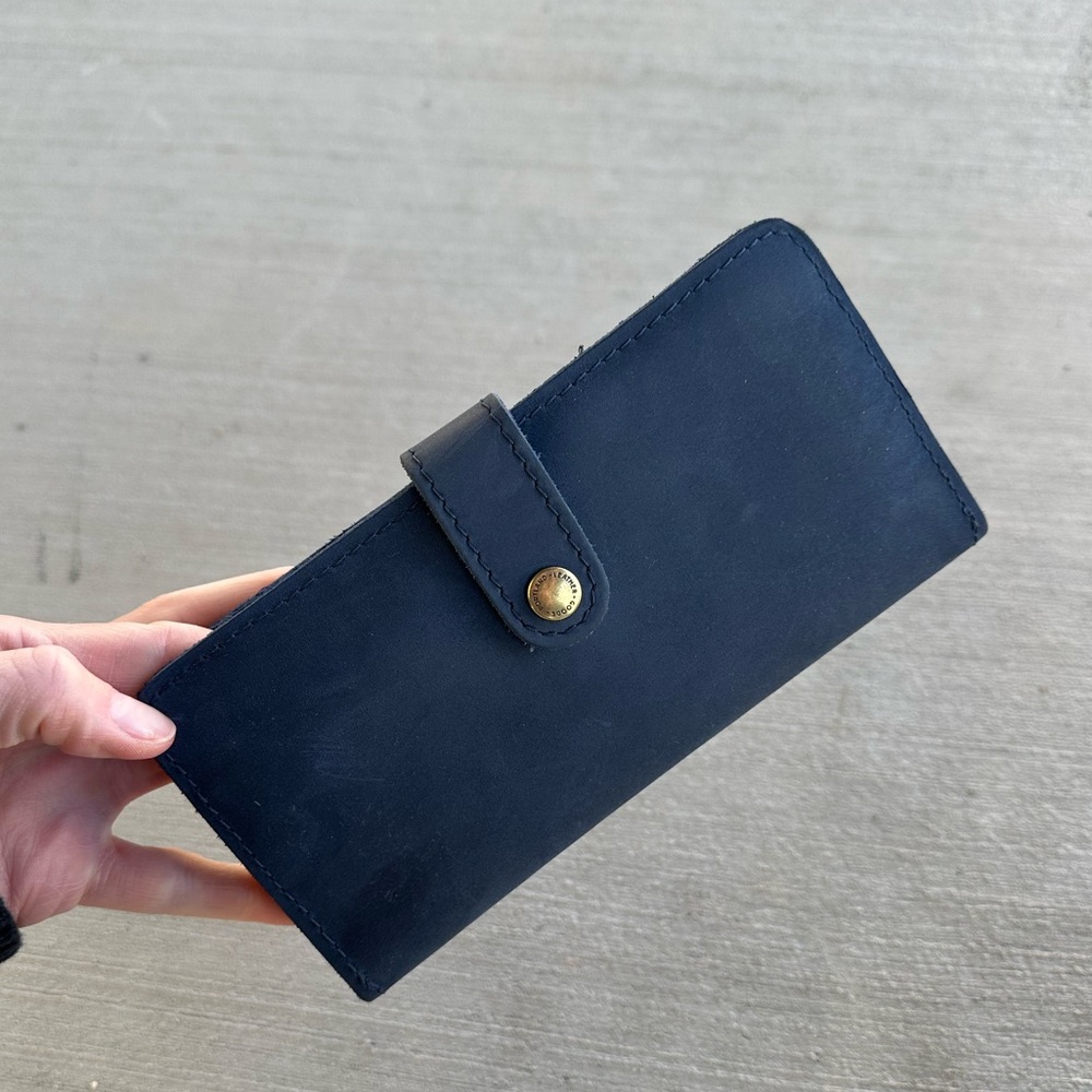 Portland leather bifold wallet